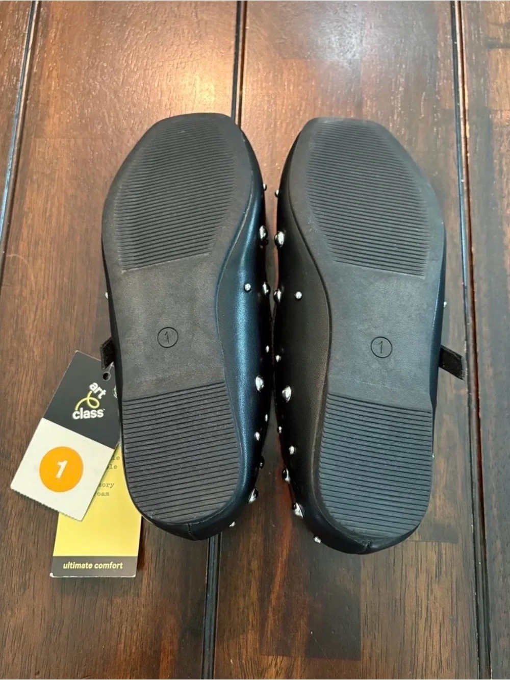 Girl’s Black Mary Jane flats with silver studs, size 1